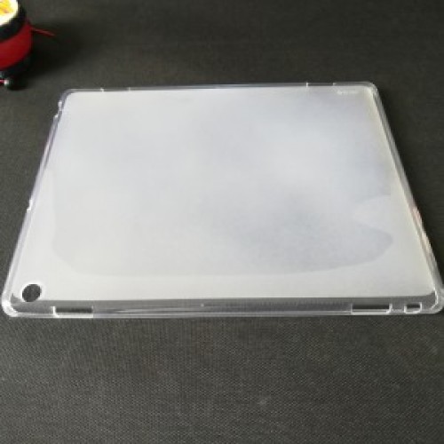 Силиконовый матовый полупрозрачный чехол для Huawei MediaPad M3 Lite 10, цвет Белый
