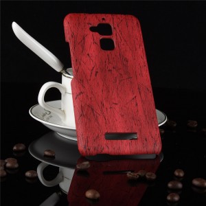 Пластиковый непрозрачный матовый чехол с текстурным покрытием Дерево для Asus ZenFone 3 Max Красный