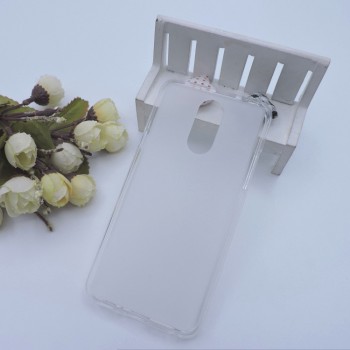 Силиконовый матовый полупрозрачный чехол для LG Q7 Белый