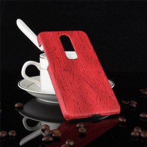 Чехол накладка с текстурным покрытием Дерево для Nokia 5.1 Plus Красный