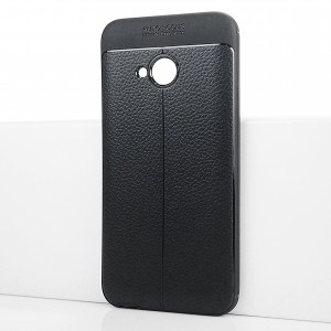 Чехол задняя накладка для HTC U11 Life с текстурой кожи Черный