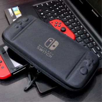 Противоударный футляр повышенной жесткости с тканевым покрытием и отсеками для картриджей для Nintendo Switch Черный