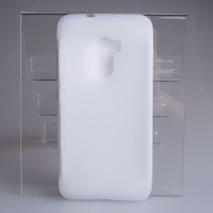 Силиконовый матовый полупрозрачный чехол для HTC One X10  Белый