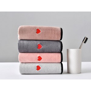 Мягкое полотенце 35х75 для умывания дизайн Love